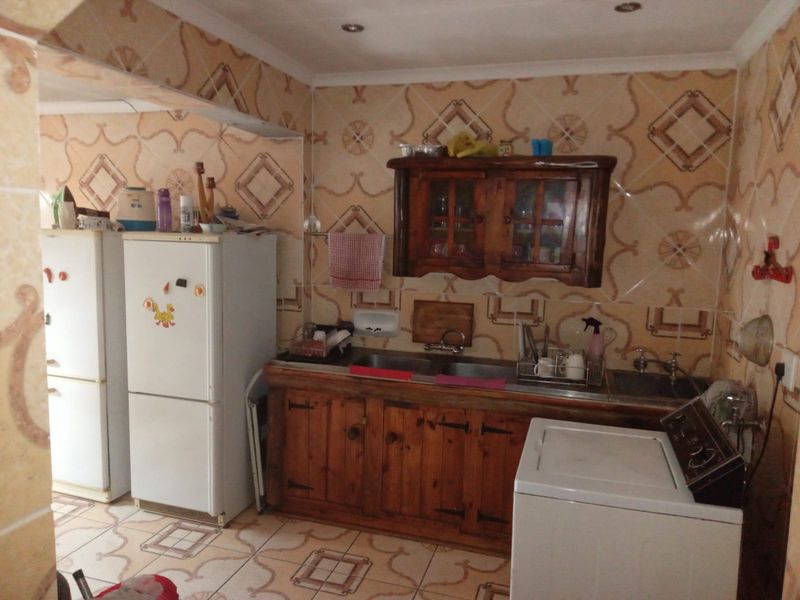 Versatile Home!! - Photo 3