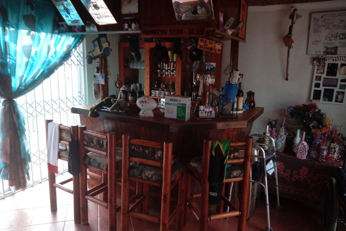 Versatile Home!! - Photo 4