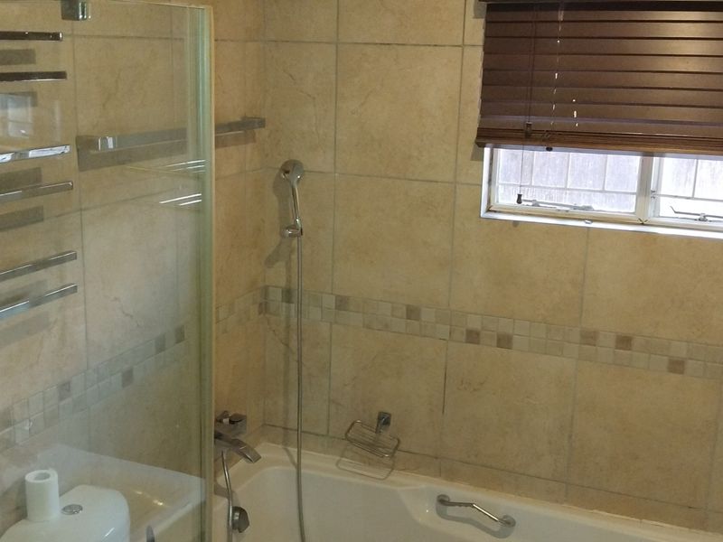 Townhouse For Sale In Kempton Park - Photo 9