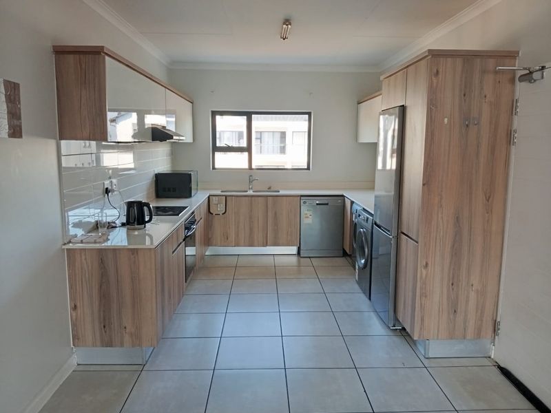 Apartment Block Rental Monthly In Pretoria - Photo 7