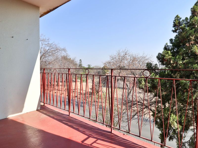 2 Bed 1 Bath Investment Property Situated In A Quiet, Clean And Dignified Suburb, - Photo 7