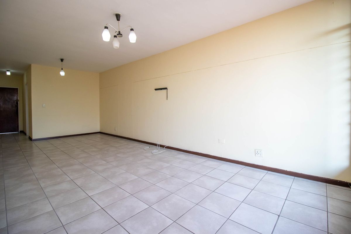 2 Bed 1 Bath Investment Property Situated In A Quiet, Clean And Dignified Suburb, - Photo 4