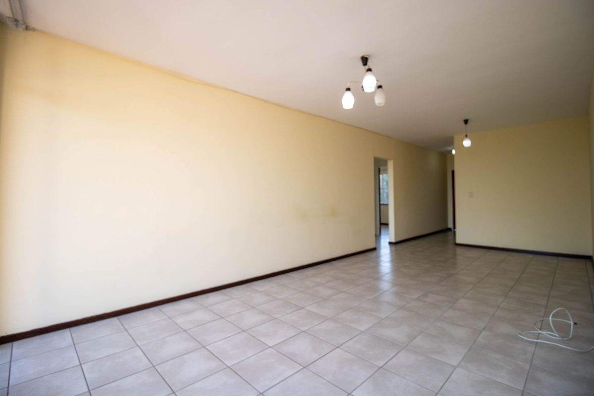 2 Bed 1 Bath Investment Property Situated In A Quiet, Clean And Dignified Suburb, - Photo 5