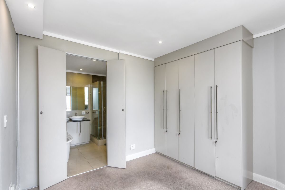 Luxury 2-Bedroom Apartment in Hydro Park, Sandton – Breath-taking Views! - Photo 3