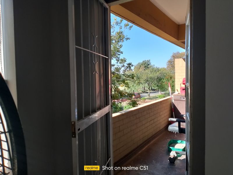 1 Bedroom Flat For Sale in Lambton - Photo 10