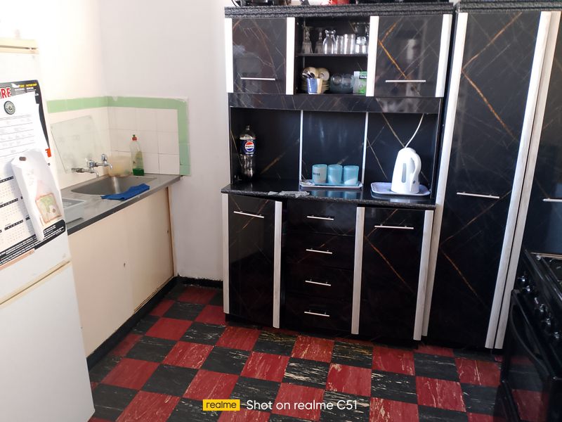 1 Bedroom Flat For Sale in Lambton - Photo 3