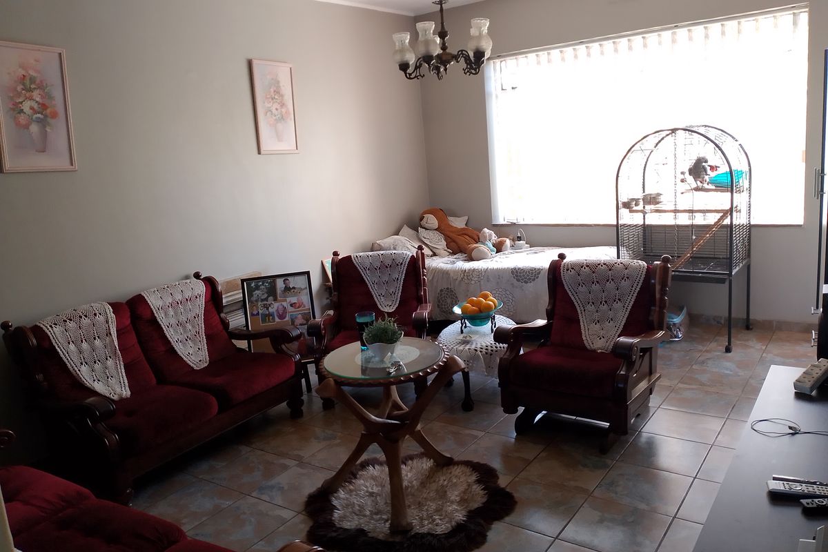 1 Bedroom Flat For Sale in Lambton - Photo 4