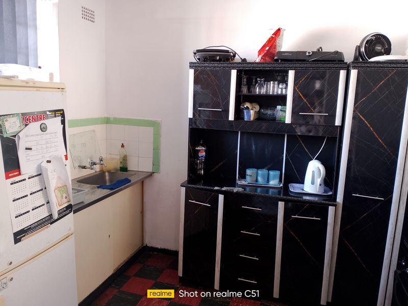 1 Bedroom Flat For Sale in Lambton - Photo 7