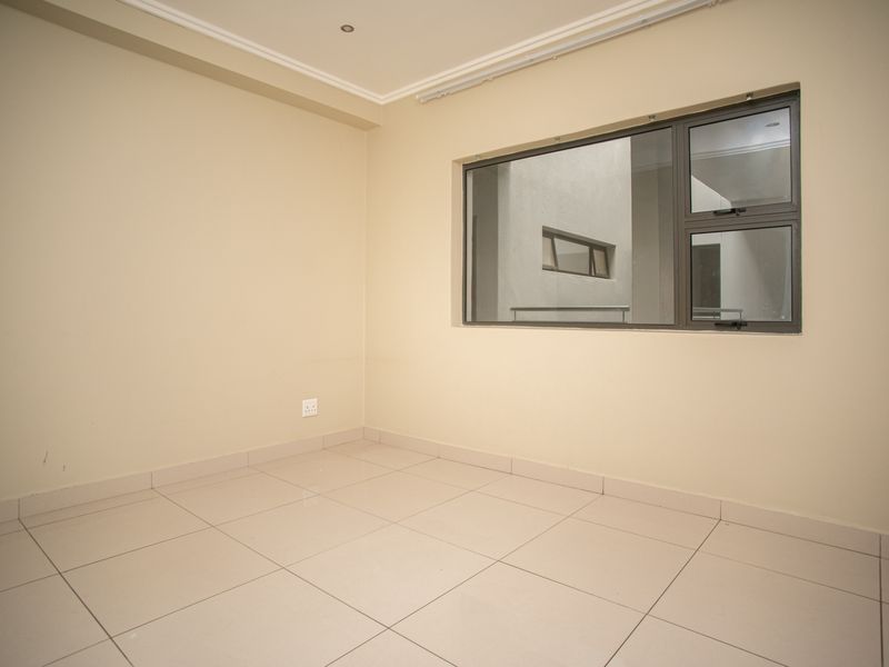 Modern 2-Bedroom Apartment with an aircon for sale in the Heart of Umhlanga Ridge - Photo 7
