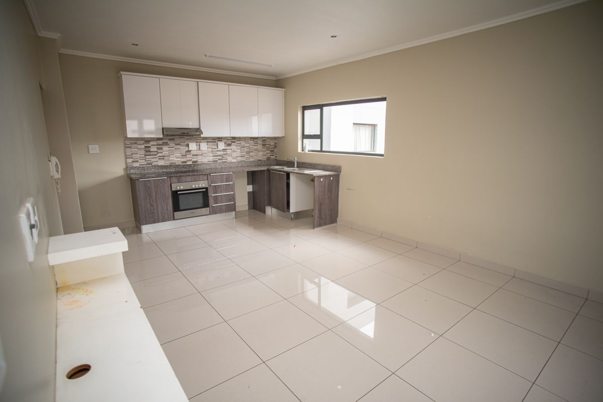 Modern 2-Bedroom Apartment with an aircon for sale in the Heart of Umhlanga Ridge - Photo 3
