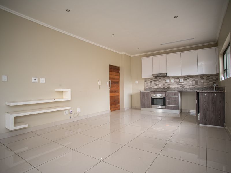 Modern 2-Bedroom Apartment with an aircon for sale in the Heart of Umhlanga Ridge - Photo 4