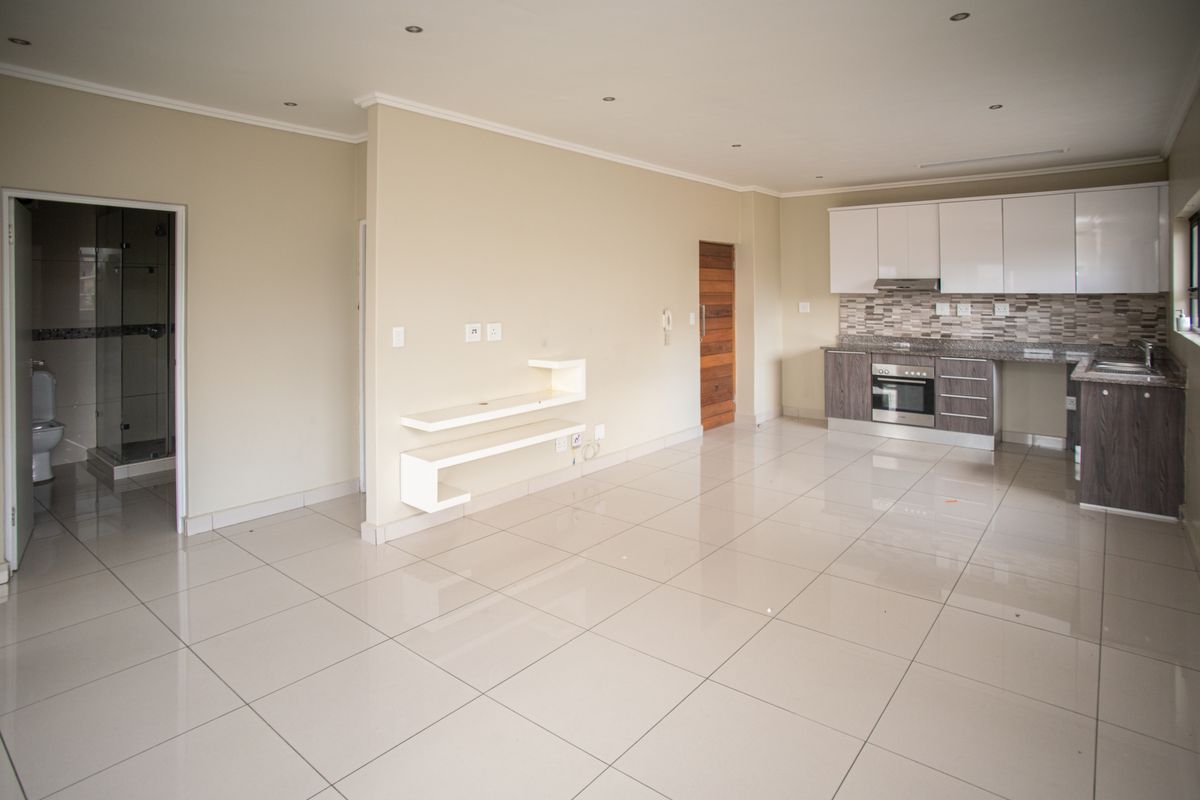 Modern 2-Bedroom Apartment with an aircon for sale in the Heart of Umhlanga Ridge - Photo 5