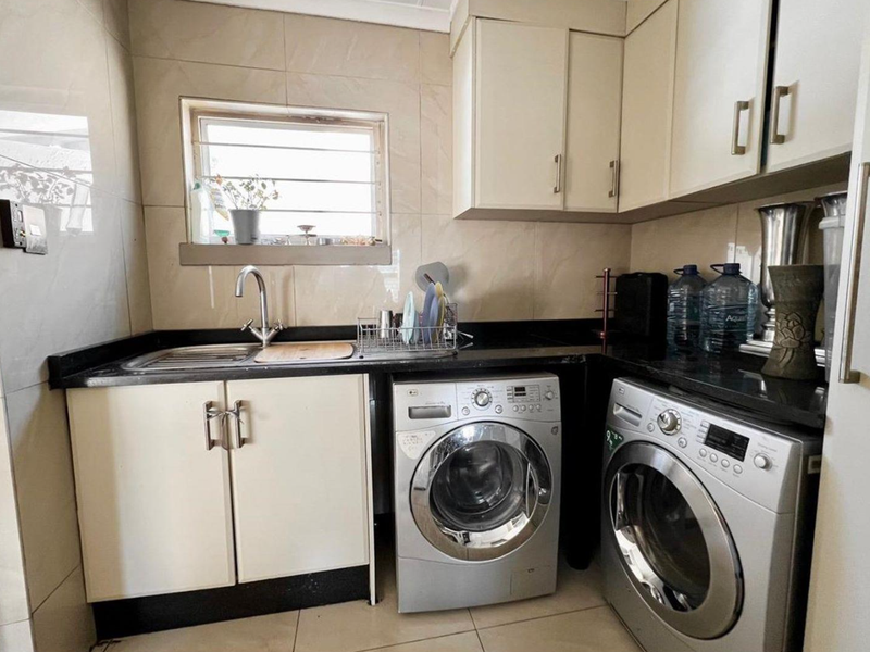 3 Bedroom 2 Bath For Rent - Photo 9