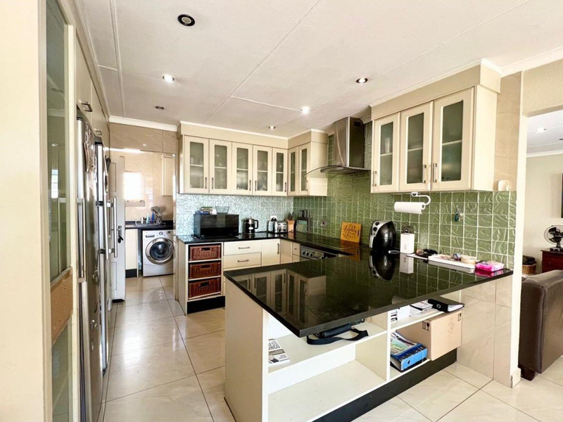 3 Bedroom 2 Bath For Rent - Photo 8