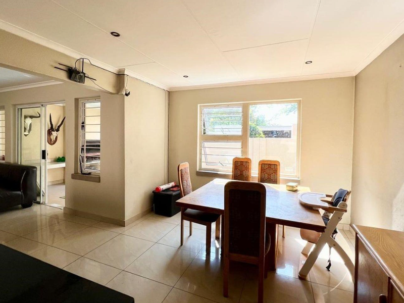 3 Bedroom 2 Bath For Rent - Photo 7