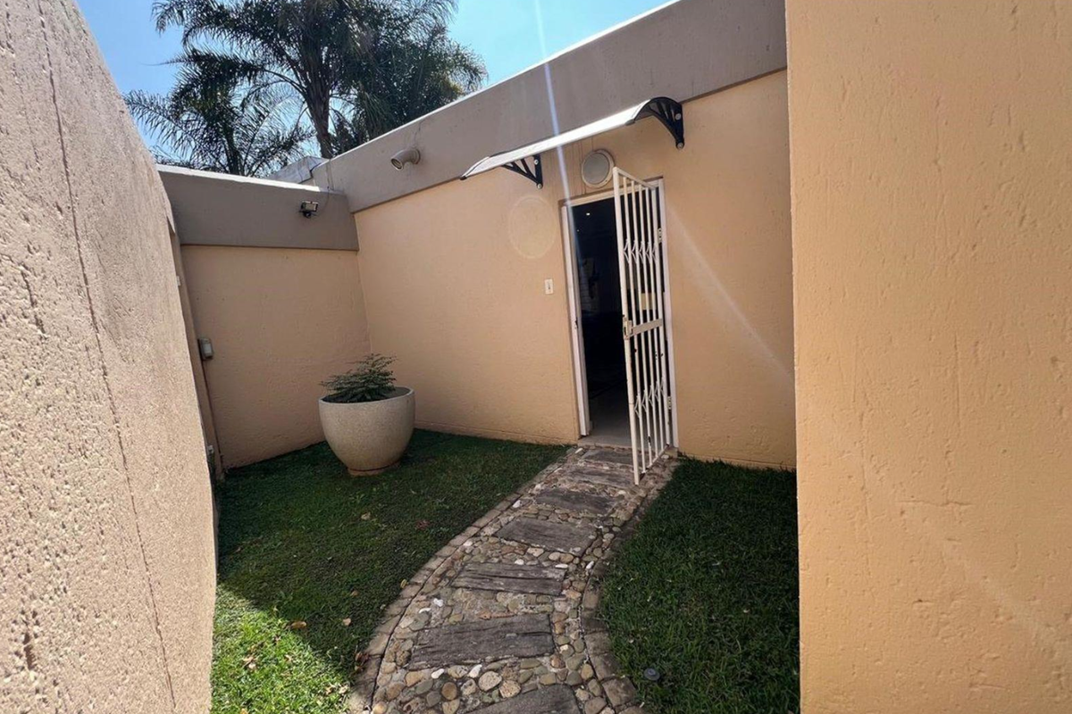 3 Bedroom 2 Bath For Rent - Photo 2