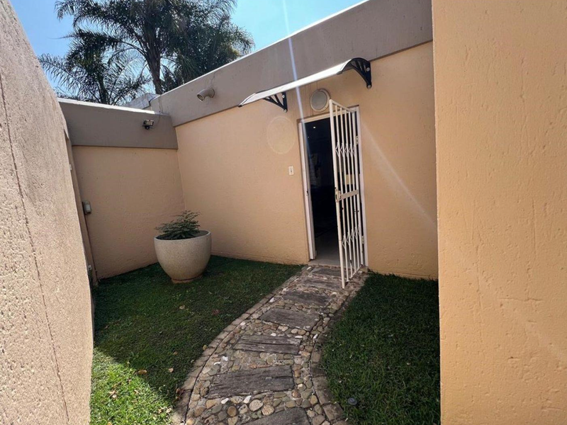 3 Bedroom 2 Bath For Rent - Photo 2