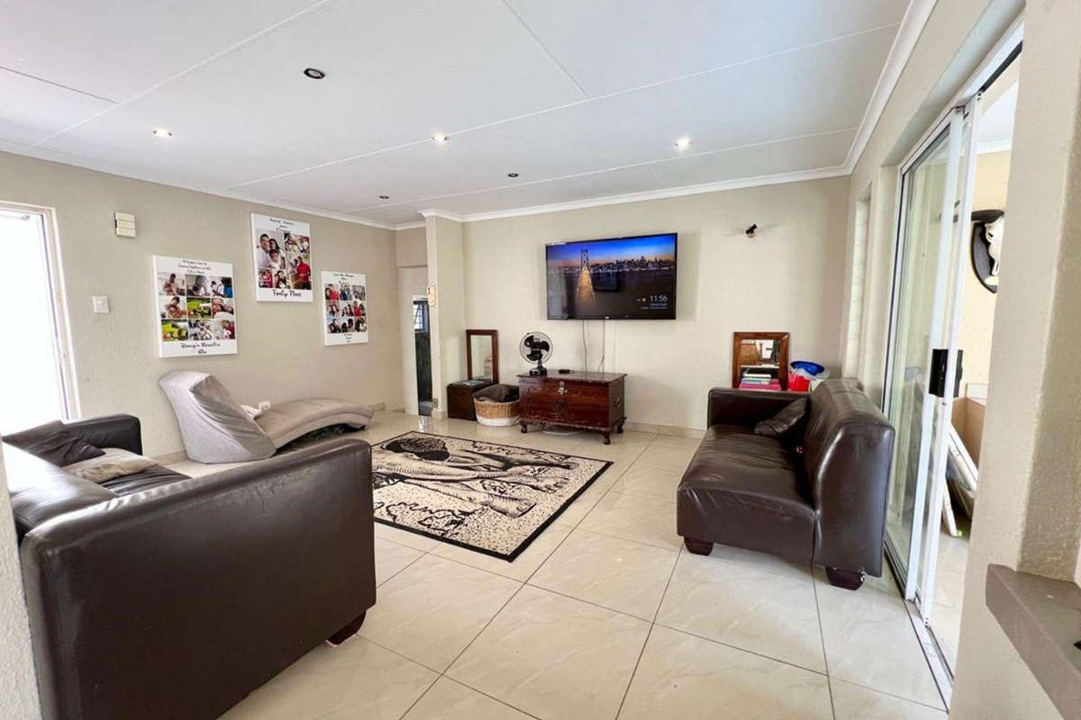 3 Bedroom 2 Bath For Rent - Photo 5