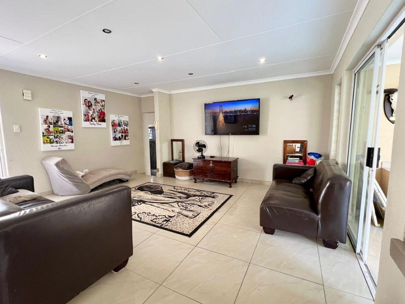 3 Bedroom 2 Bath For Rent - Photo 5