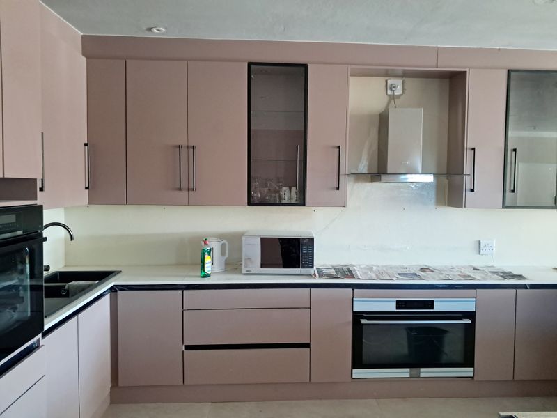 WESTERING ROOM FOR RENT IN SHARED HOUSE - Photo 6