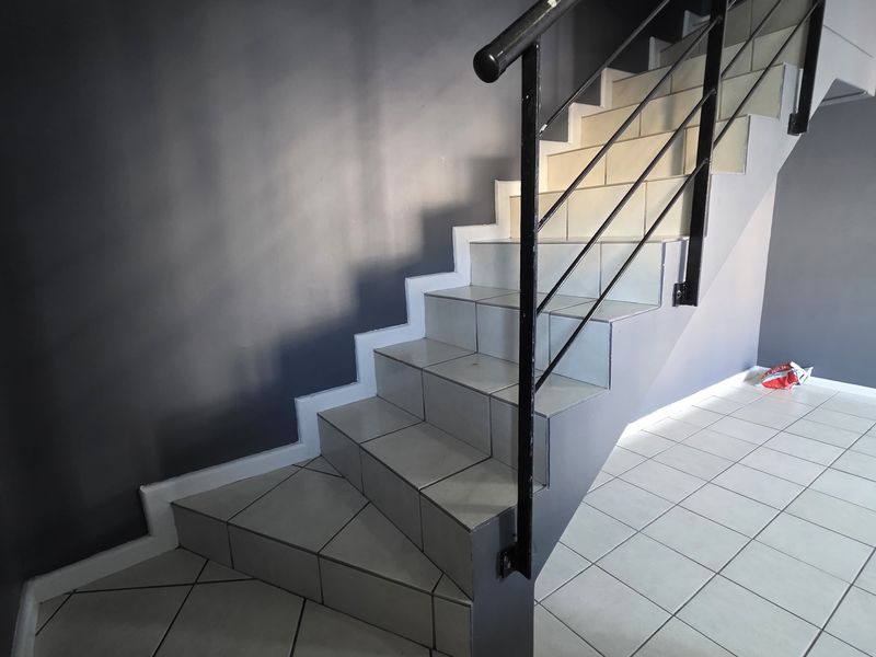 Maitland, 95 Mountain View Villas - 2 Bedroom duplex apartment with allocated parking bay - Photo 5