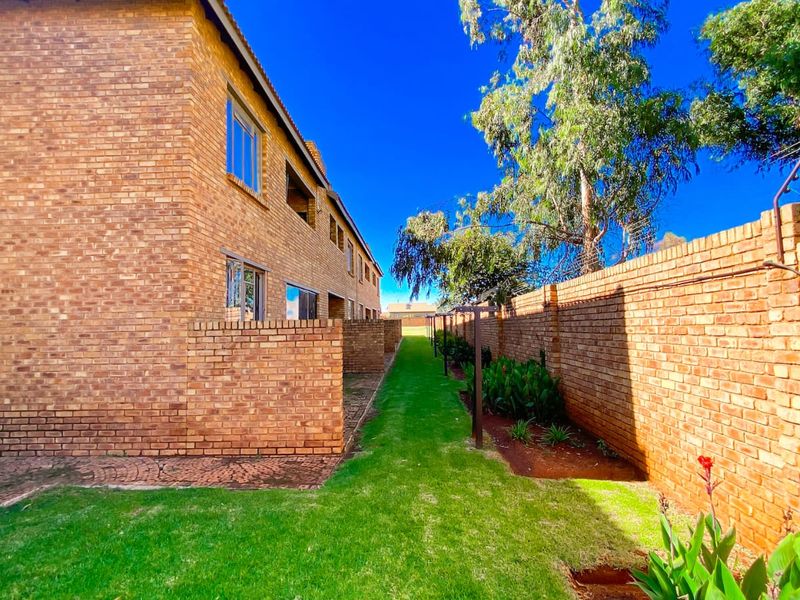 Bachelor and 1 bedroom for sale - Photo 8