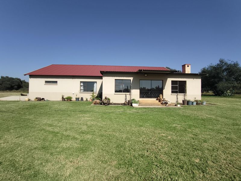 Versatile farmer's dream farm - Photo 8