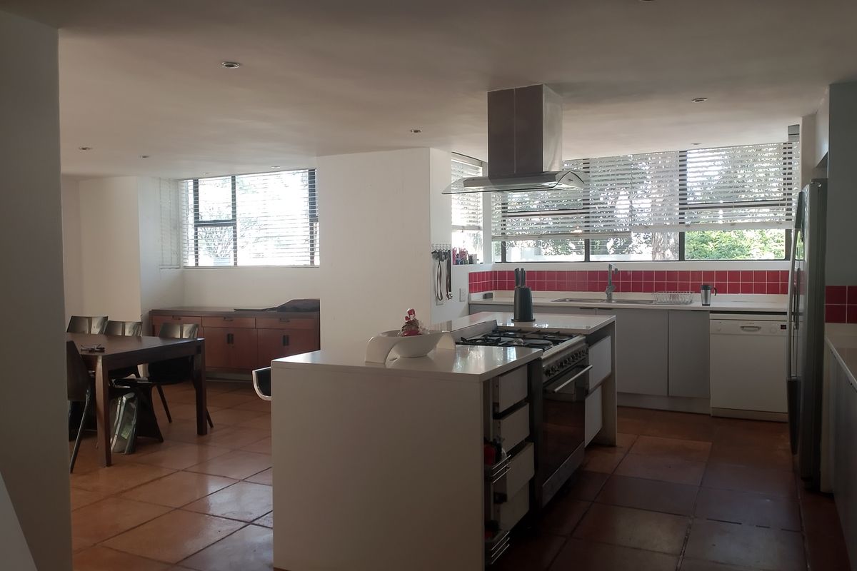 6 Bedroom House for Sale in Sonneveld - Photo 2