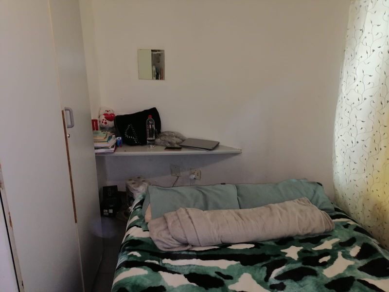 GREAT INVESTMENT - Bachelor flats close to University! - Photo 10
