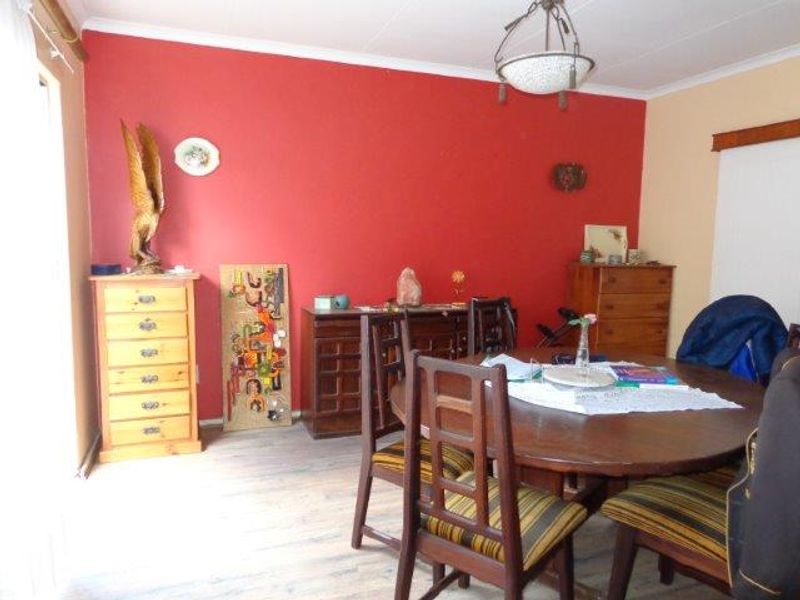 Family Home! - Photo 8