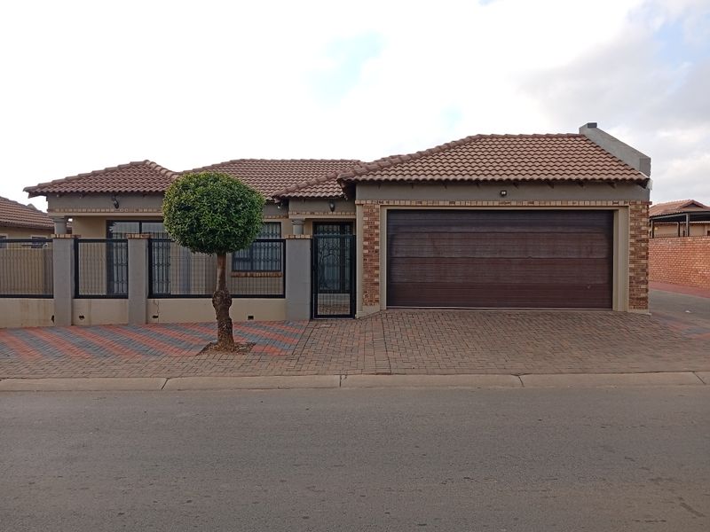 House Rental Monthly In Pretoria - Photo 1