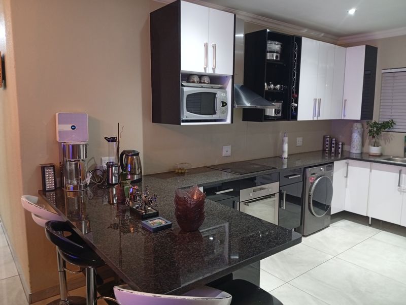House Rental Monthly In Pretoria - Photo 10