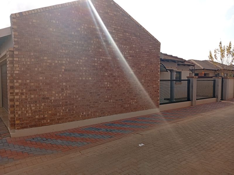 House Rental Monthly In Pretoria - Photo 5