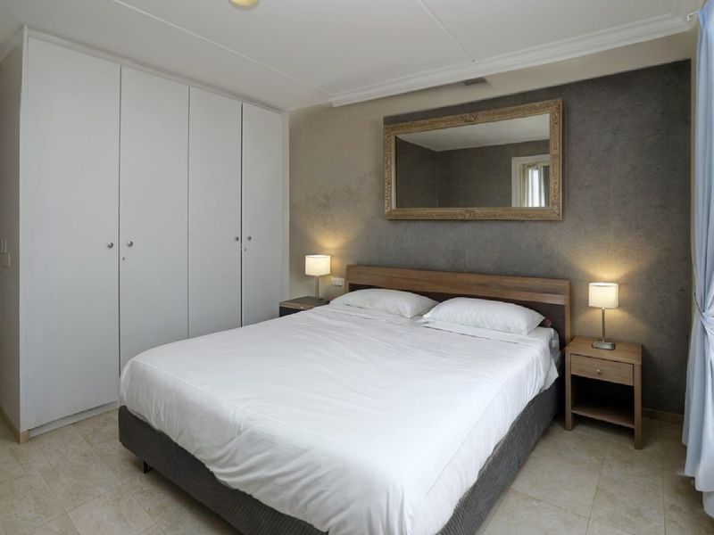 2/ 3 bed 2 bath duplex apartment - Photo 8