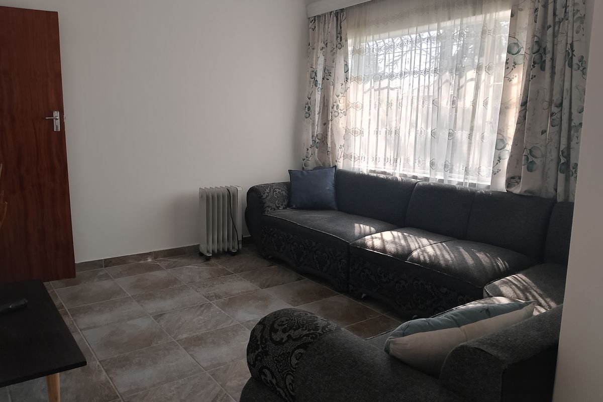 4 Bedroom House For Sale in Dal Fouche - Photo 3