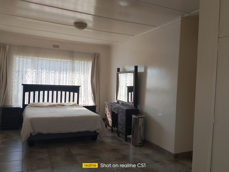 4 Bedroom House For Sale in Dal Fouche - Photo 8