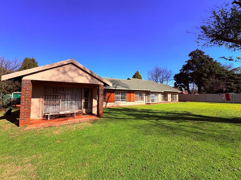 Dalpark Proper Family Home - Photo 1