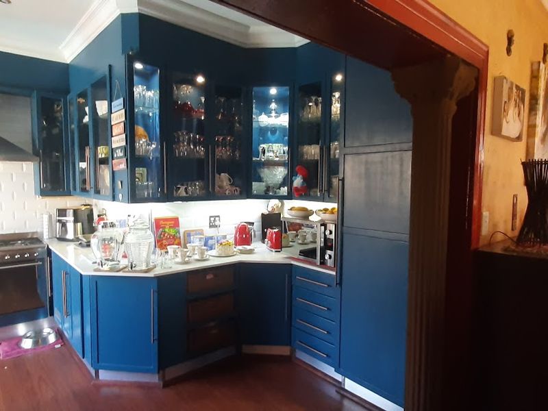 Ultra Modern property! - Photo 5