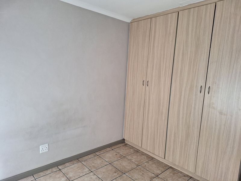 Three bedroom house for sale in Riversdale - Photo 6