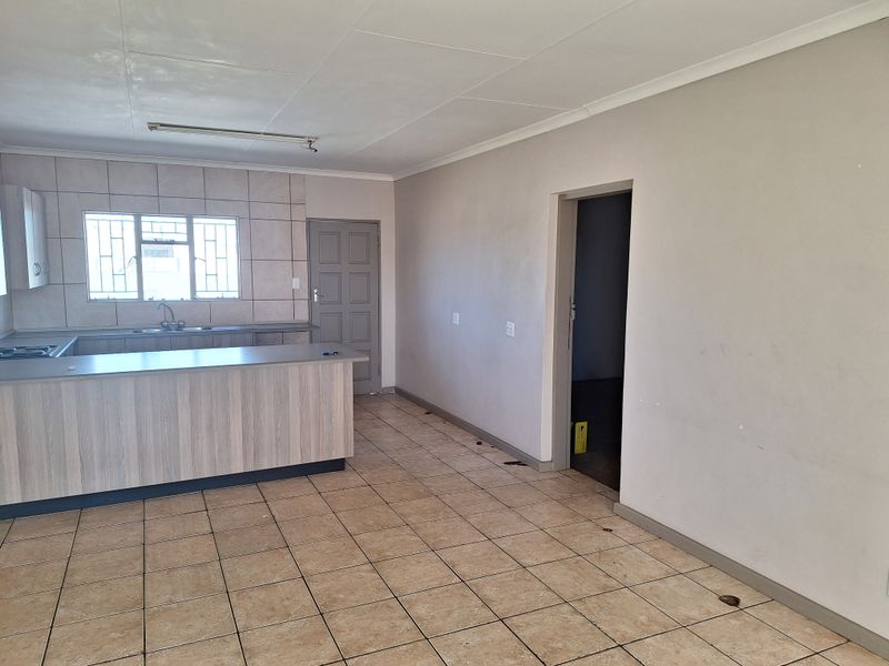 Three bedroom house for sale in Riversdale - Photo 4