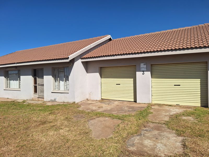 Three bedroom house for sale in Riversdale - Photo 2