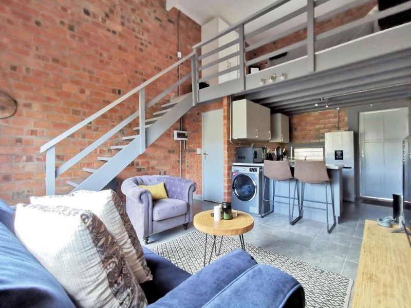 NEWTON PARK 1 BED 1 BATH APARTMENT FOR SALE - Photo 5