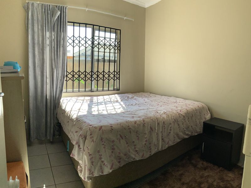 Home in enclosed Salfin sanctuary - Photo 8