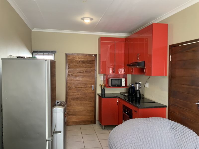 Home in enclosed Salfin sanctuary - Photo 6