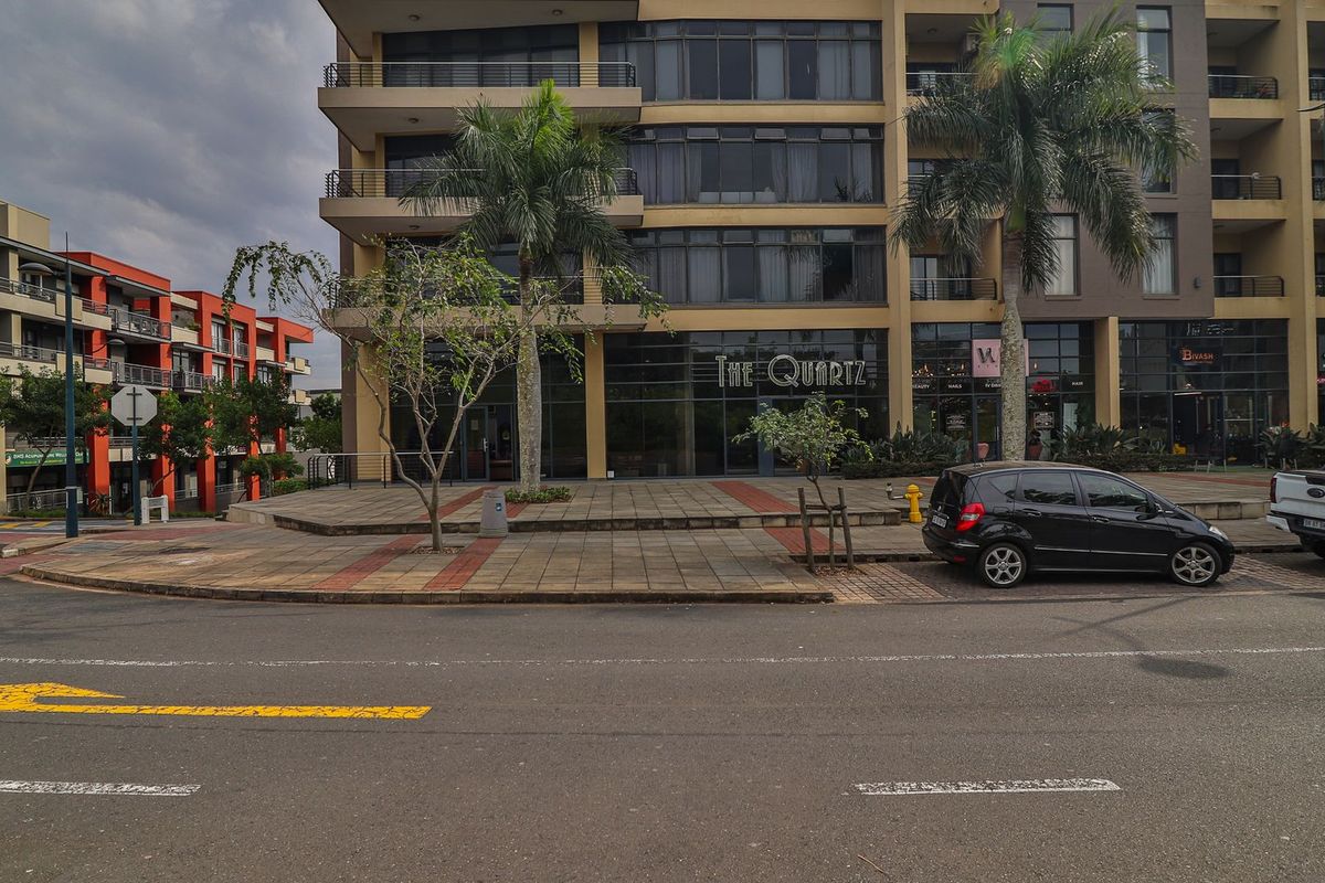 Modern 2 Bedroom Apartment in Umhlanga Ridge - Photo 3