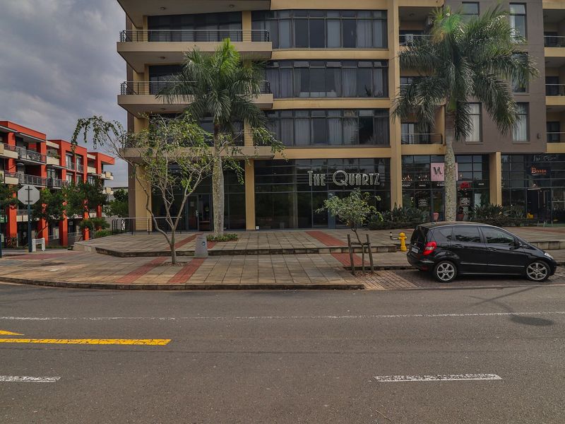 Modern 2 Bedroom Apartment in Umhlanga Ridge - Photo 3