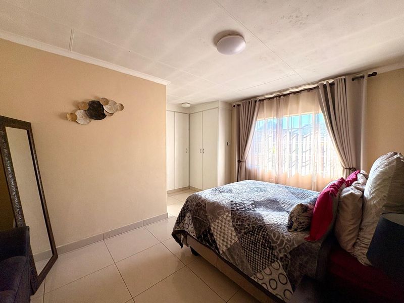 Three bedroom home in Dalpark Ext 1 - Photo 10