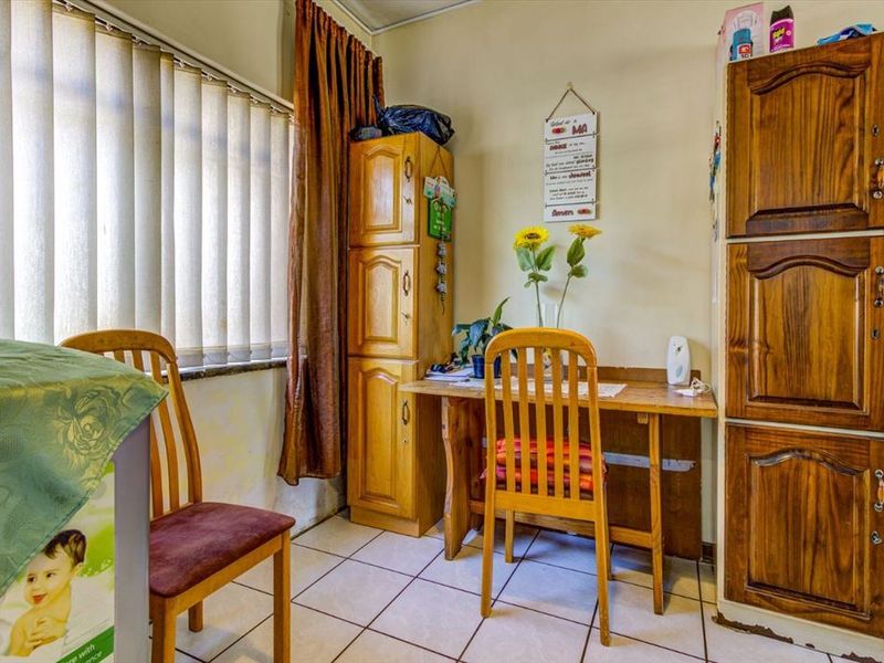 Spacious and beautiful! - Photo 7