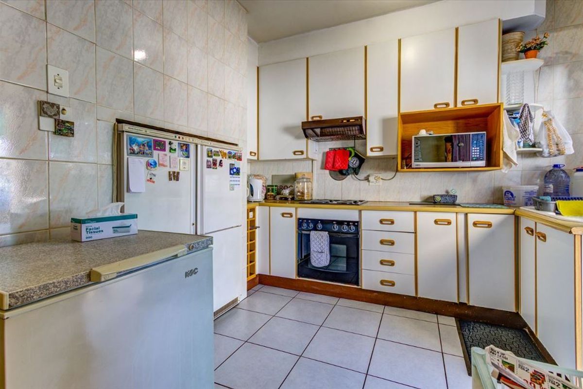 Spacious and beautiful! - Photo 5