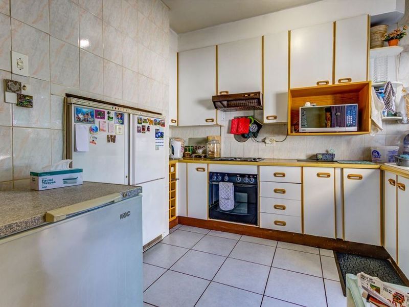 Spacious and beautiful! - Photo 5